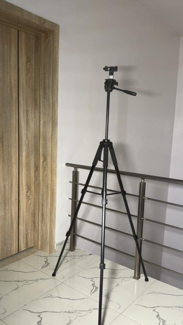 6ft Tripod Stand: Stability and Height for Perfect Shots